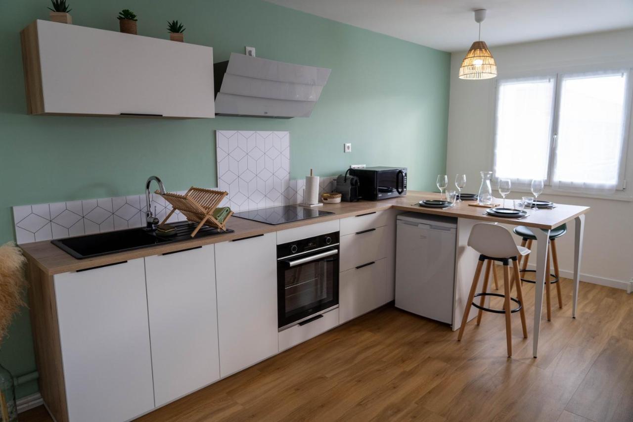 Casa Ragazzi - Meuble De Tourisme Classe 2 Etoiles - Refait A Neuf - Calme - Parking Gratuit A Proximite Lempdes Eksteriør bilde